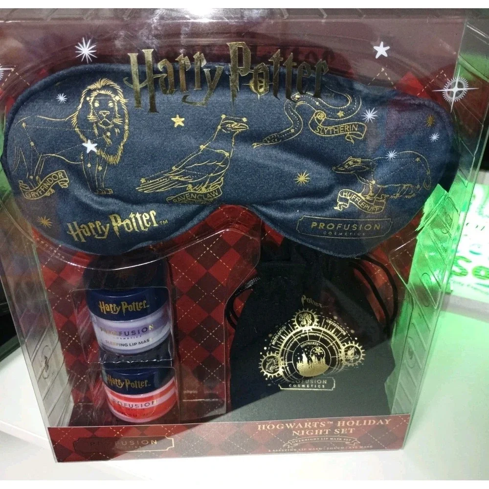 Profusion Cosmetics Harry Potter Holiday  Hogwarts Holiday Night Set NIB